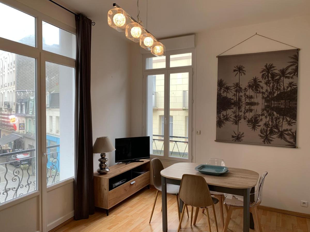Apartamento Le Balcon De Notre Dame Le Treport - Locations Isahora Exterior foto